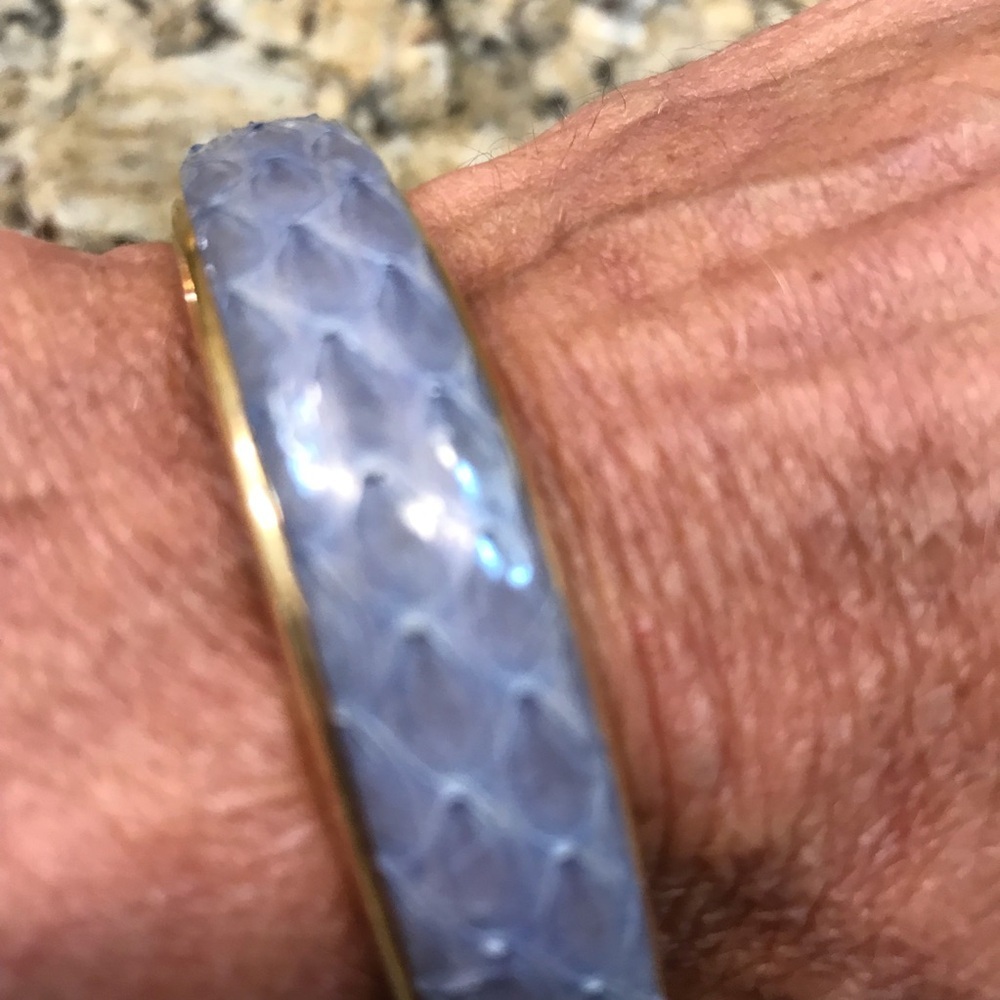 ▪️Decorative Textured Bangle